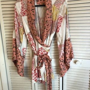 Anthropologie Floreat Robe Kimono